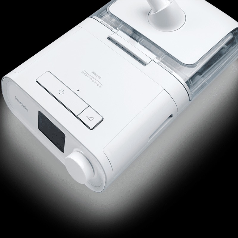 DreamStation CPAP Pro with heated humidifier and heated tube complete therapy system
