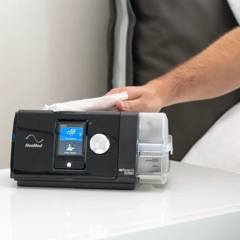 AirSense™ 10 AutoSet™ Machine with AirFit F20 Full Face Mask thumbnail